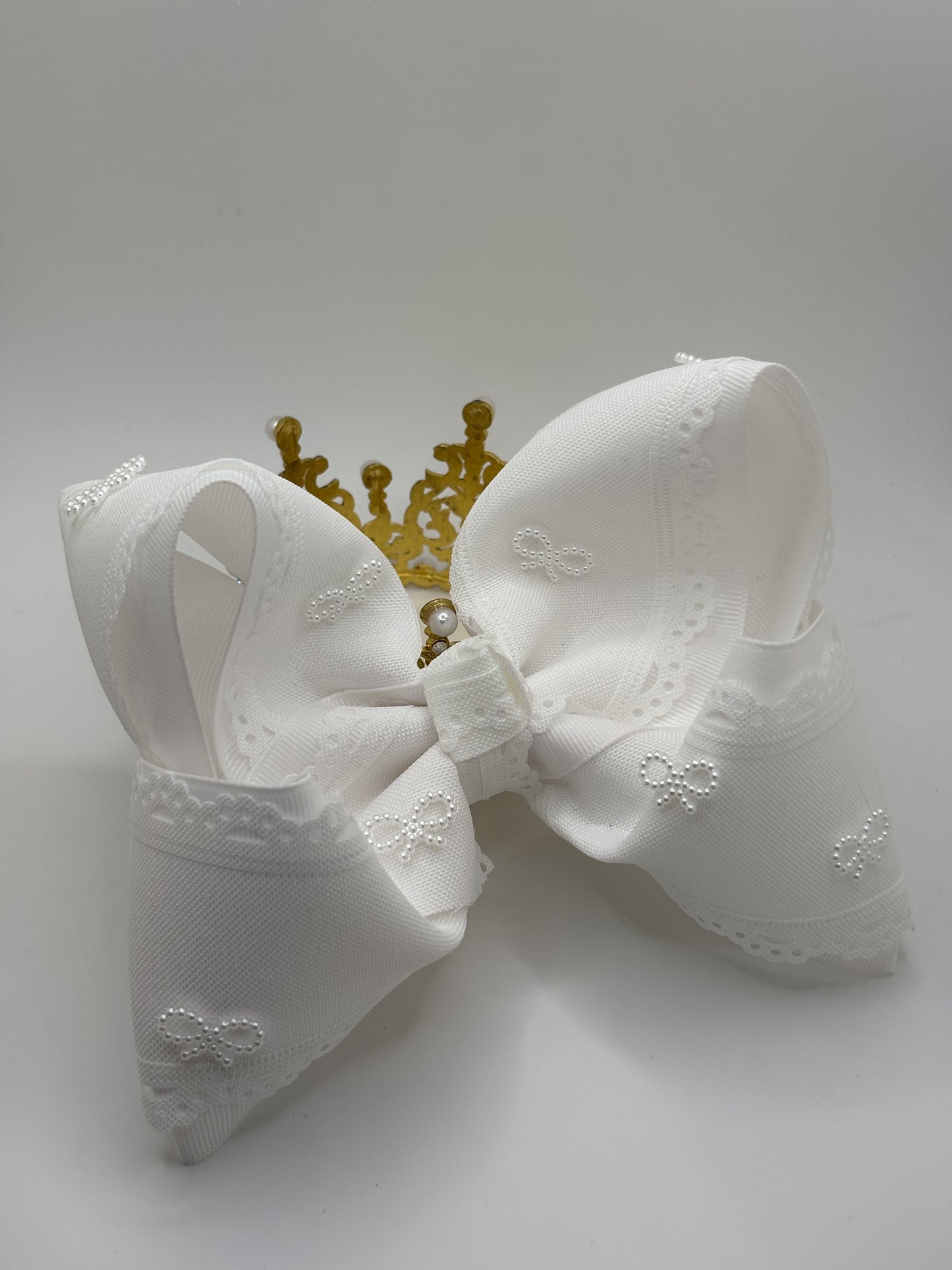 White pearl bow rts